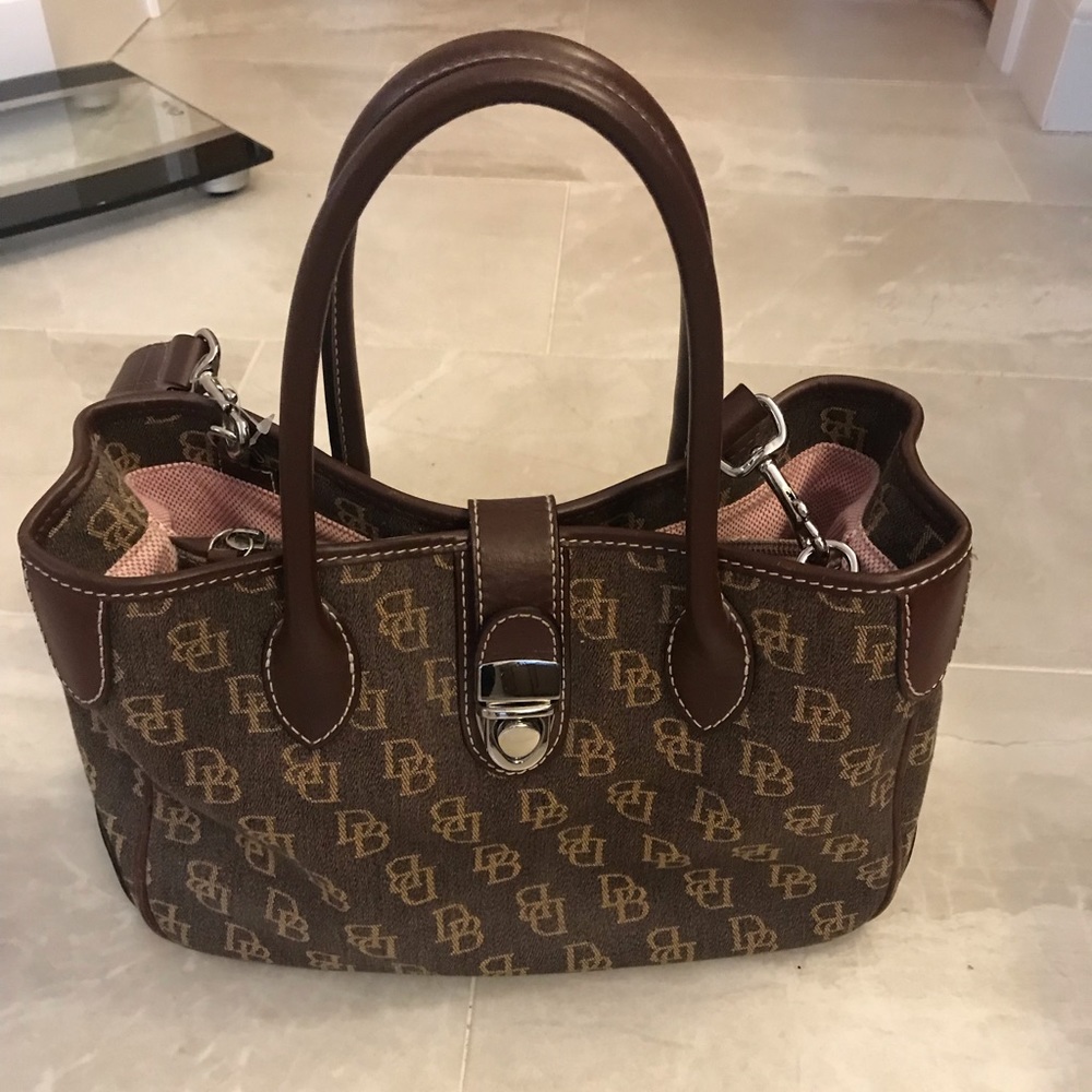 Dooney & Bourke Purse